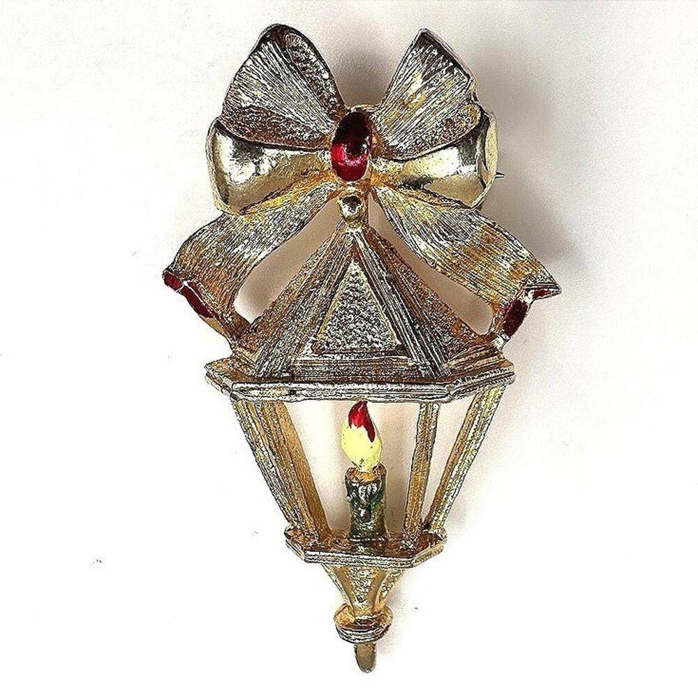 Vintage 80s 90s Gerry's Christmas Candle Lantern Brooch Pin Gold Tone Jewelry